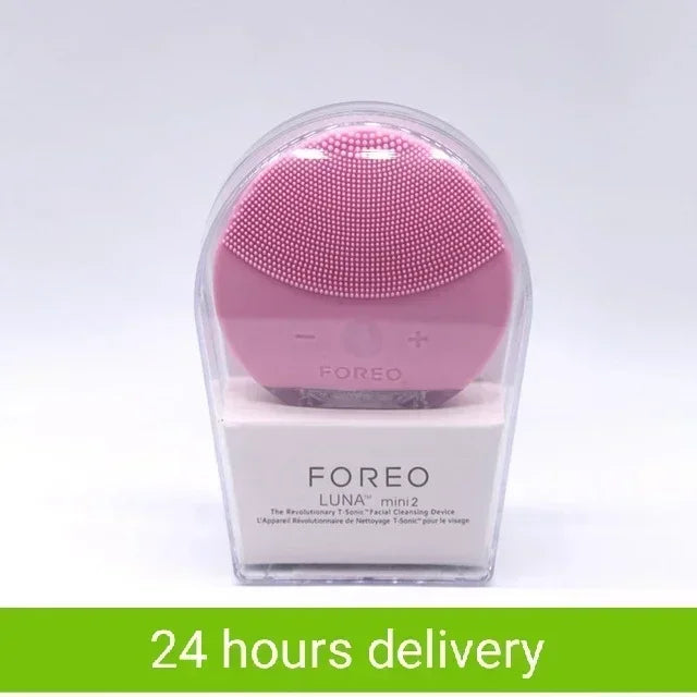 Foreo Luna mini2 
Silicone facial cleansing brush